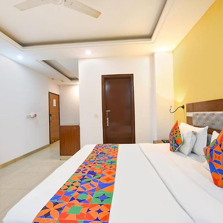Fabhotel The Kings Plaza Neu-Delhi Exterior foto