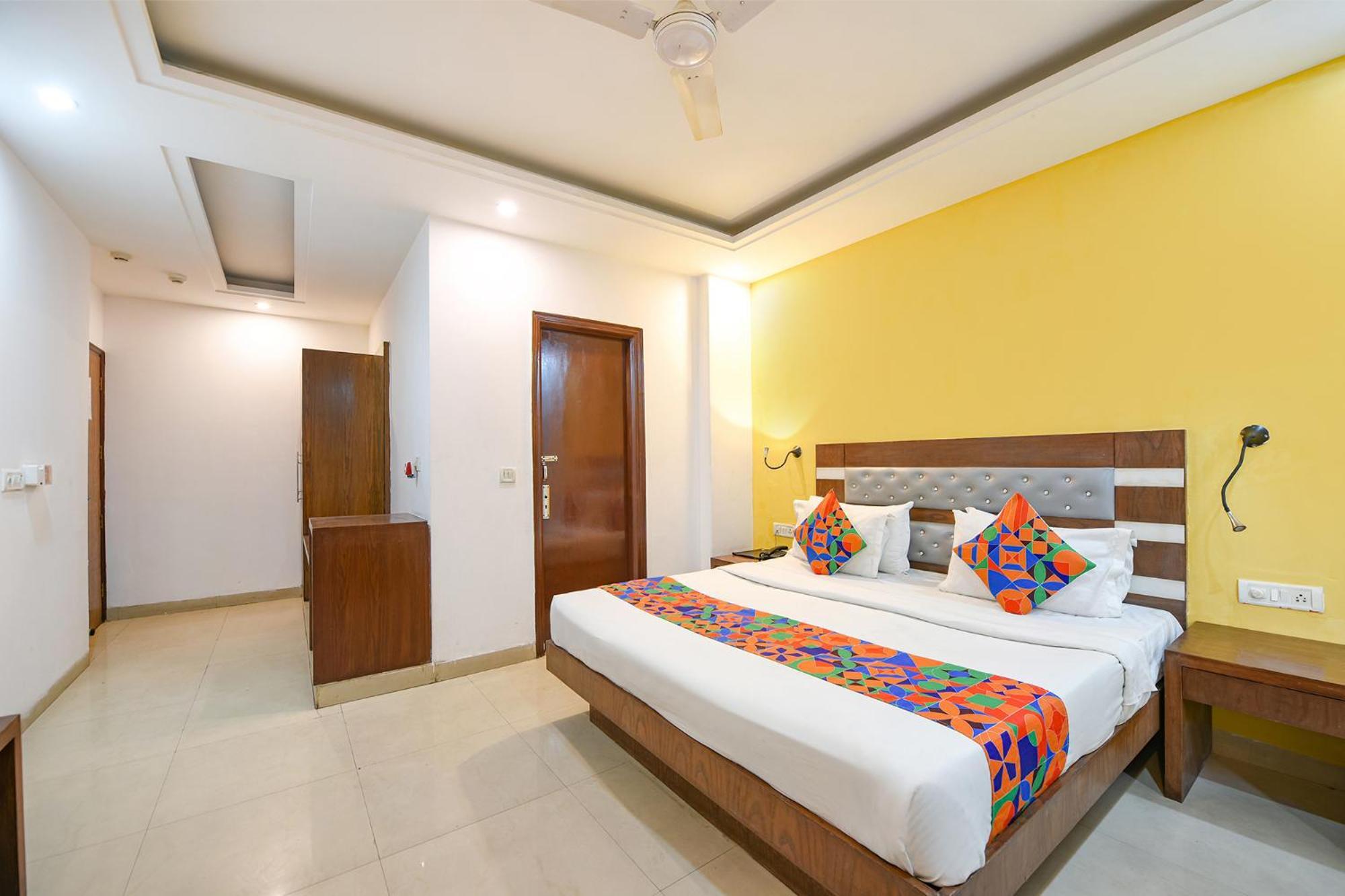 Fabhotel The Kings Plaza Neu-Delhi Exterior foto