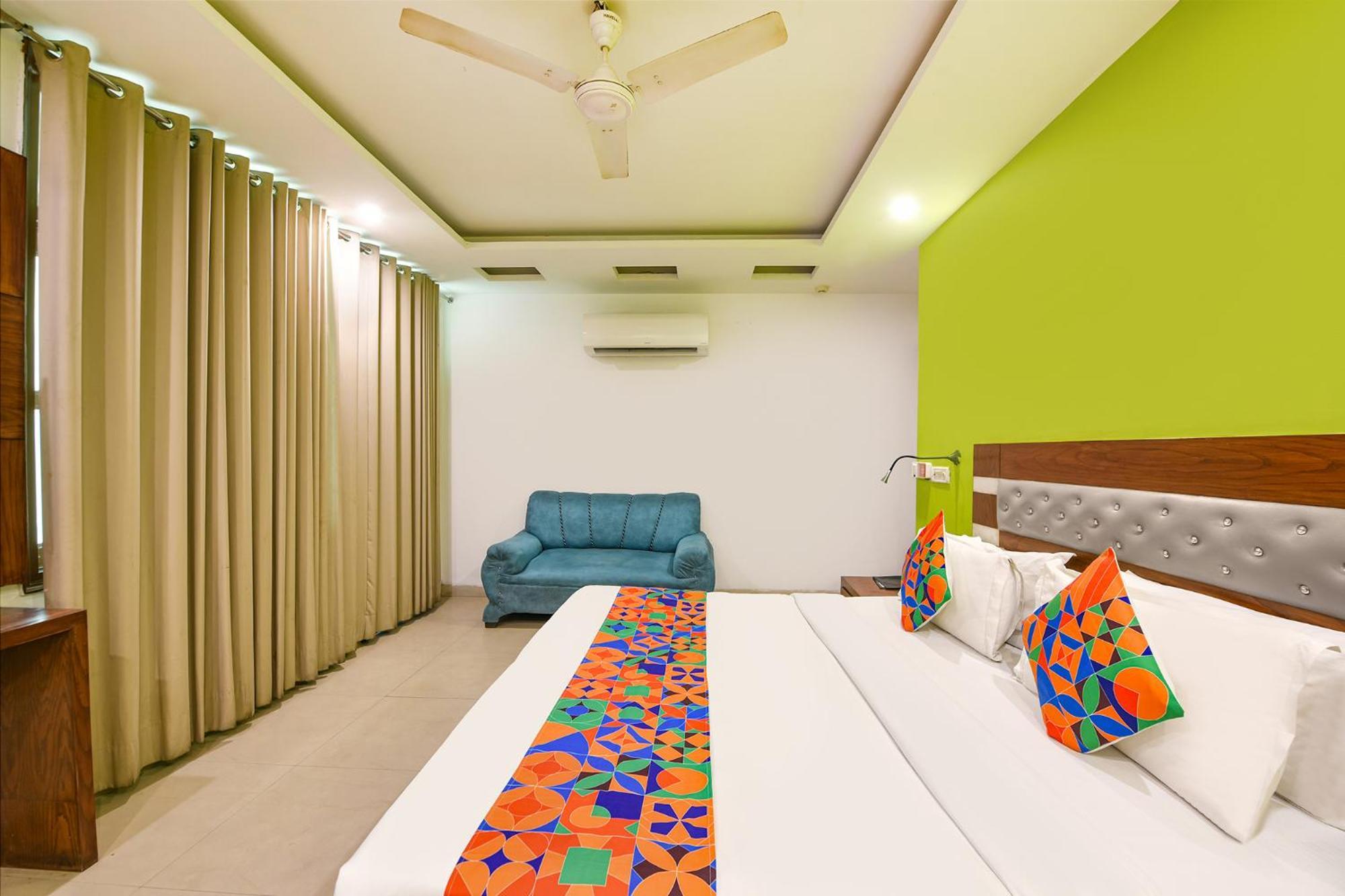Fabhotel The Kings Plaza Neu-Delhi Exterior foto